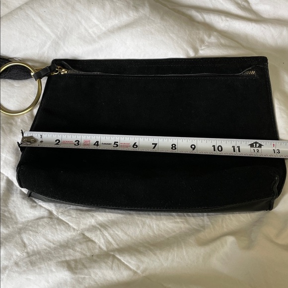 Mango | MNG | Black | 50% Bovine Leather | Clutch with Gold Ring/Tassel Accent - Picture 13 of 15